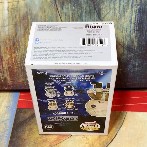 NEW* Funko Pop Figure Battlestar Galactica Classic LT. Starbuck #229 Retro Vinyl - Picture 4 of 6